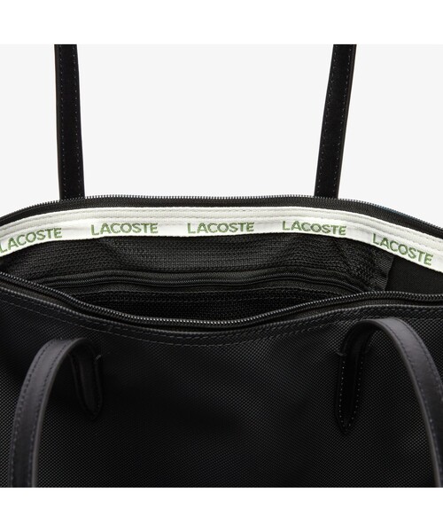 LACOSTE(ラコステ)の「L.12.12 CONCEPT バーティカルトートバッグ(トートバッグ・レディース・ブラック/ダークネイビー/ピンクベージュ/レッド/ダークグリーン・FREE)」の9枚目の写真