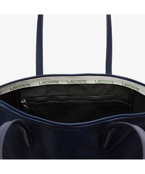 LACOSTE(ラコステ)の「L.12.12 CONCEPT バーティカルトートバッグ(トートバッグ・レディース・ブラック/ダークネイビー/ピンクベージュ/レッド/ダークグリーン・FREE)」の15枚目の写真