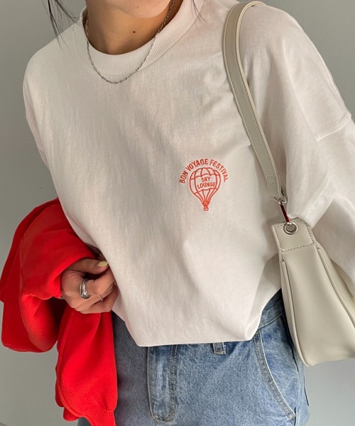 DISCOAT(ディスコート)の「【WEB限定】ワンポイント刺繍半袖Tシャツ(Tシャツ/カットソー・レディース・ホワイト/チャコールグレー/ライトグレー/オフホワイト/ネイビー・FREE)」の8枚目の写真