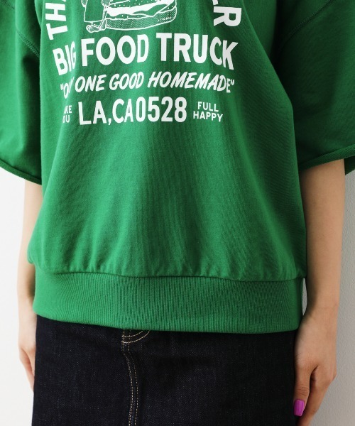 RODEO CROWNS WIDE BOWL（ロデオクラウンズワイドボウル）の「BURGERカットオフスウェットトップス（Tシャツ/カットソー・レディース・グリーン/ブラック/オフホワイト・FREE）」の14枚目の写真