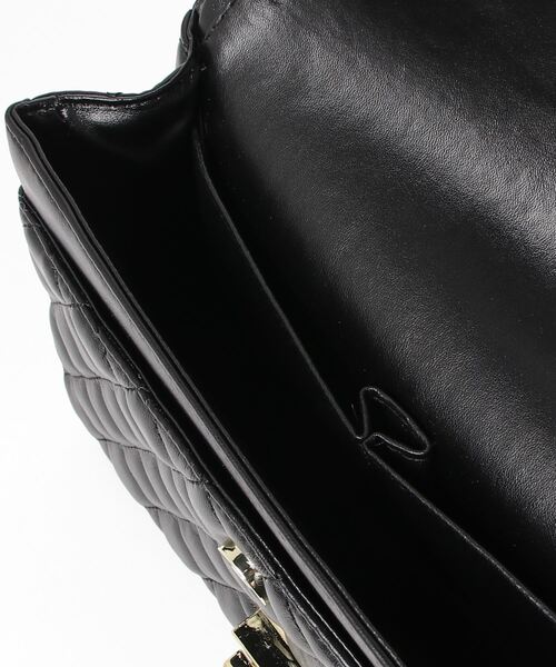 MAISON BREEZE（メゾンブリーズ）の「【MAISON BREEZE】キルティングダブルショルダーバッグKNF（ショルダーバッグ・レディース・ピンク/ホワイト/ブラック系その他2/ブラック系1・FREE）」の7枚目の写真