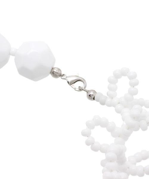 Demi-Luxe BEAMS（デミルクス ビームス）の「FLORIAN / ホワイトビーズ ネックレス（ネックレス・レディース・ホワイト・ONE SIZE）」の2枚目の写真