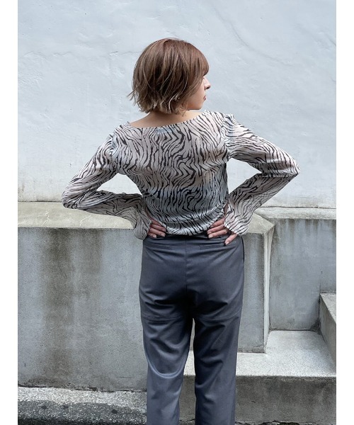 ENVYM（アンビー）の「フロントリボンＢＬ（シャツ/ブラウス・レディース・ブラウン/グレー・FREE）」の9枚目の写真