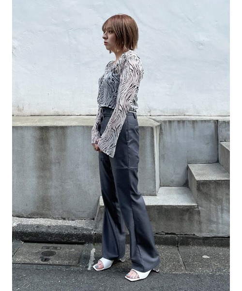 ENVYM（アンビー）の「フロントリボンＢＬ（シャツ/ブラウス・レディース・ブラウン/グレー・FREE）」の11枚目の写真