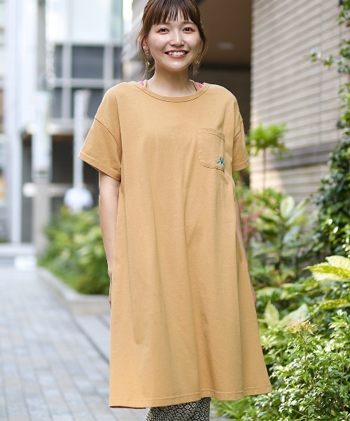Kappa(カッパ)の「Kappa コラボ 吸汗速乾・接触冷感ホルターワンピース【Kappa×チチカカ】(ワンピース・レディース・カーキ/マスタード・MEDIUM)」の6枚目の写真