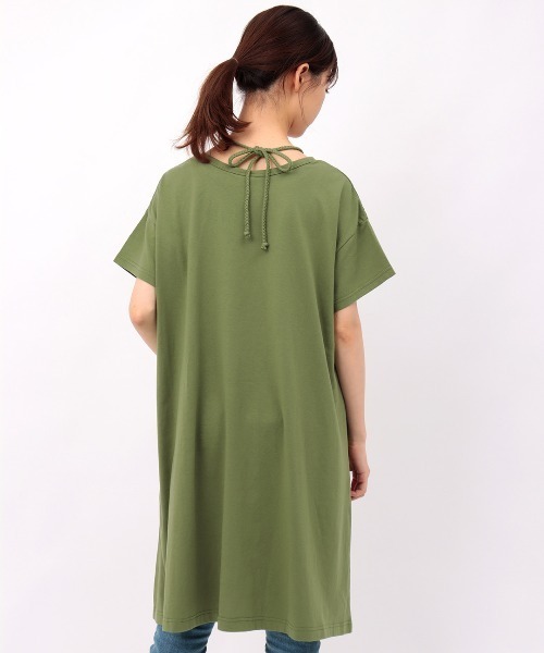 Kappa(カッパ)の「Kappa コラボ 吸汗速乾・接触冷感ホルターワンピース【Kappa×チチカカ】(ワンピース・レディース・カーキ/マスタード・MEDIUM)」の13枚目の写真