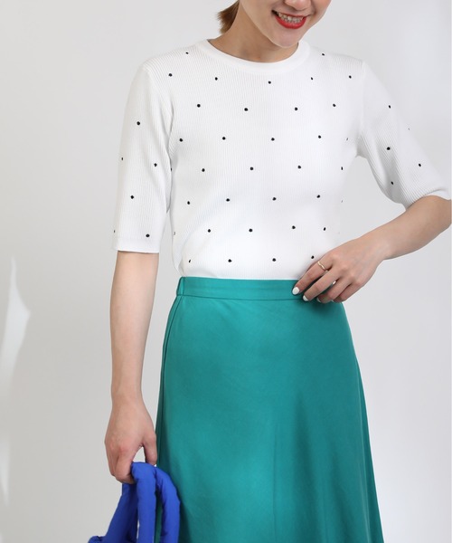 PICCIN(ピッチン)の「ドット柄刺繍ニット(ニット/セーター・レディース・ホワイト/ブラック/ライトグリーン・M)」の6枚目の写真