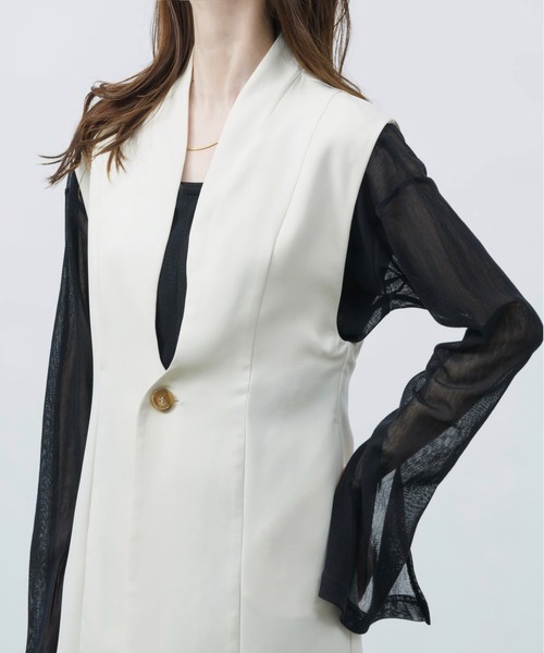 NEUNA（ヌナ）の「【ラウンドカットが鮮度を上げる。】ラウンドカーブロングジレ（ノーカラージャケット・レディース・ブラック/アイボリー/ブラウン・SMALL/FREE）」の3枚目の写真