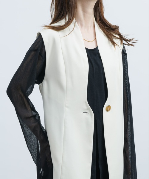NEUNA（ヌナ）の「【ラウンドカットが鮮度を上げる。】ラウンドカーブロングジレ（ノーカラージャケット・レディース・ブラック/アイボリー/ブラウン・SMALL/FREE）」の14枚目の写真