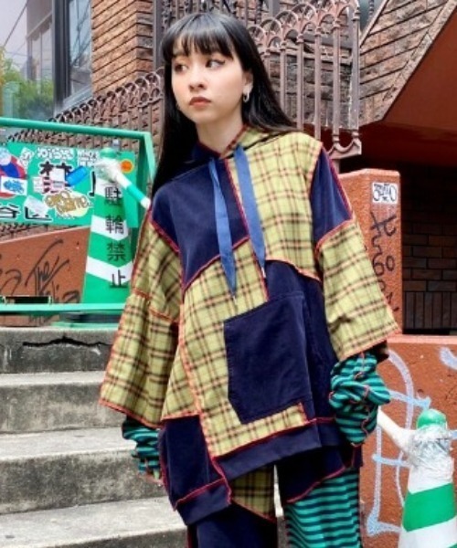 Candy Stripper（キャンディストリッパー）の「CND JOIN UP フーディー（パーカー・レディース・ネイビー/ブラック・2）」の2枚目の写真