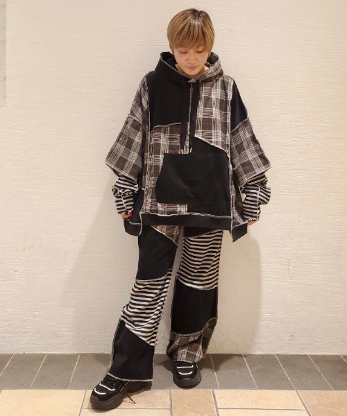 Candy Stripper（キャンディストリッパー）の「CND JOIN UP フーディー（パーカー・レディース・ネイビー/ブラック・2）」の8枚目の写真