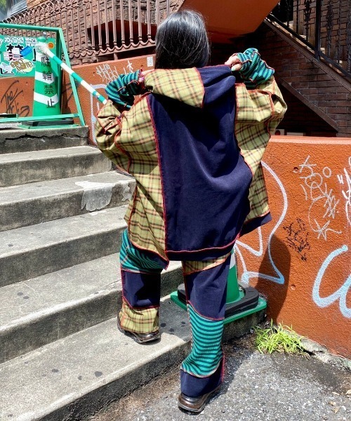 Candy Stripper（キャンディストリッパー）の「CND JOIN UP フーディー（パーカー・レディース・ネイビー/ブラック・2）」の20枚目の写真