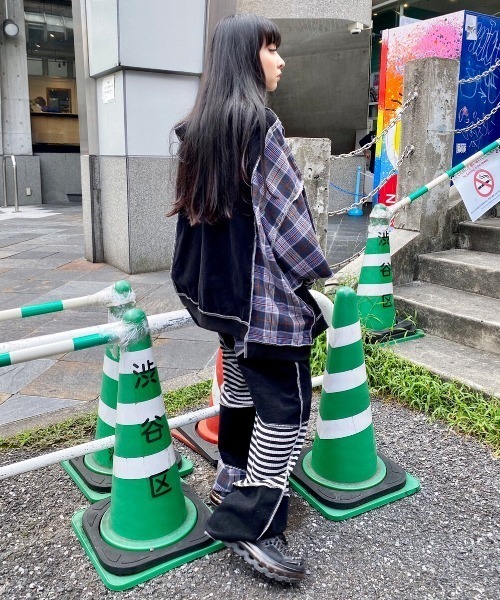 Candy Stripper（キャンディストリッパー）の「CND JOIN UP フーディー（パーカー・レディース・ネイビー/ブラック・2）」の15枚目の写真