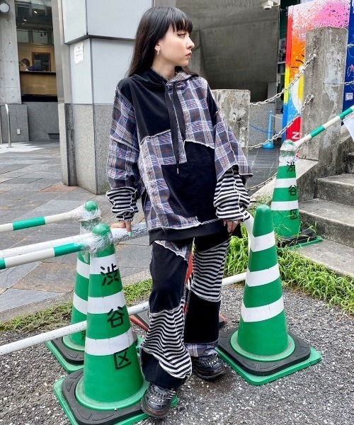 Candy Stripper（キャンディストリッパー）の「CND JOIN UP フーディー（パーカー・レディース・ネイビー/ブラック・2）」の14枚目の写真