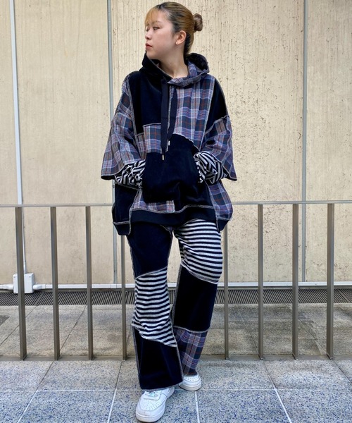 Candy Stripper（キャンディストリッパー）の「CND JOIN UP フーディー（パーカー・レディース・ネイビー/ブラック・2）」の3枚目の写真