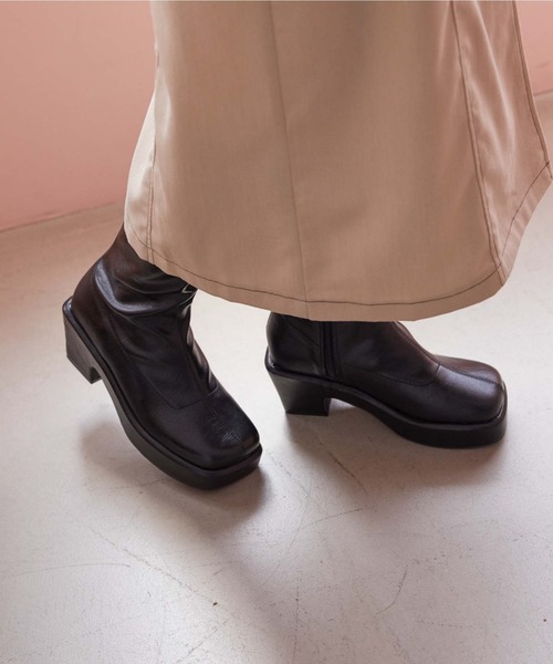 archives（アルシーヴ）の「一体底ロングブーツ（ブーツ・レディース・ブラック/モカ・MEDIUM/LARGE）」の6枚目の写真
