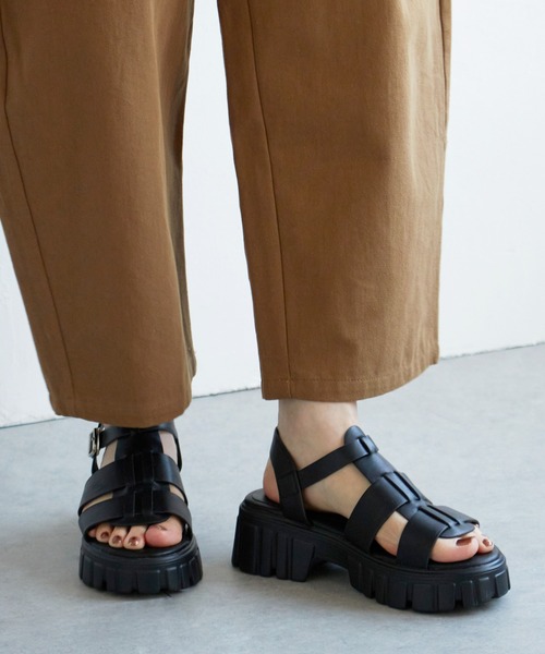 notch.（ノッチ）の「厚底グルカサンダル 2（サンダル・レディース・ブラック/オフホワイト・M/L）」の20枚目の写真