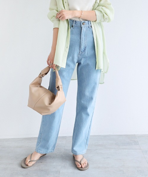 andme（アンドミー）の「デニムストレートパンツ（デニムパンツ・レディース・ブラック/ブルー/サックスブルー・M/L）」の2枚目の写真