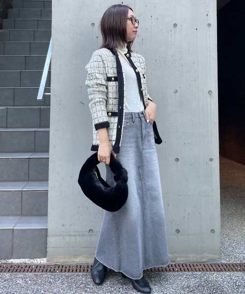 ANITA BILARDI（アニタビラルディ）の「【ANITA BILARDI(アニタ ビラルディ)】DONUTS BAG / フェイクファーショルダーバッグ（ショルダーバッグ・レディース・ブラック/アイボリー・2）」の15枚目の写真
