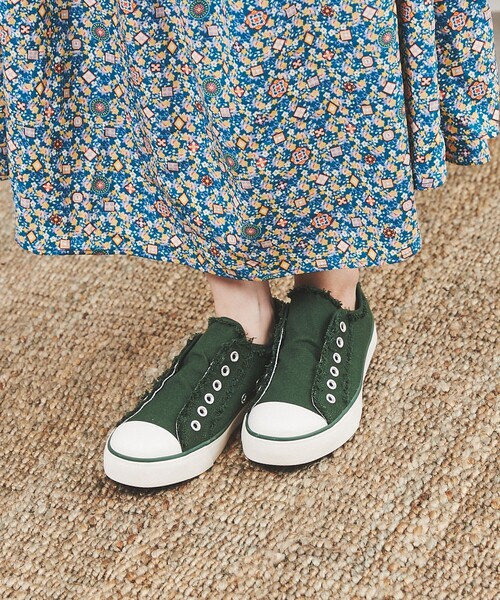 coen（コーエン）の「キャンバススリッポン22FW（スリッポン・レディース・ベージュ/ダークグリーン・XS/S/M/L/XL）」の3枚目の写真