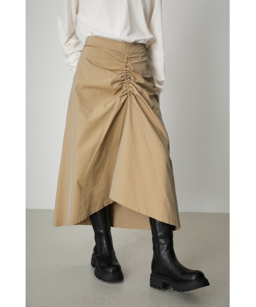 AZUL by moussy（アズールバイマウジー）の「SHIRRING CHAMBRAY MIDI SKIRT/シャーリングシャンブレーミディスカート（スカート・レディース・ダークグリーン/ベージュ・SMALL/MEDIUM）」の3枚目の写真