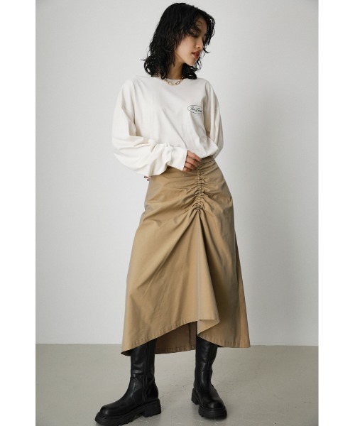 AZUL by moussy（アズールバイマウジー）の「SHIRRING CHAMBRAY MIDI SKIRT/シャーリングシャンブレーミディスカート（スカート・レディース・ダークグリーン/ベージュ・SMALL/MEDIUM）」の5枚目の写真
