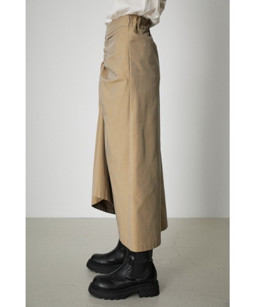 AZUL by moussy（アズールバイマウジー）の「SHIRRING CHAMBRAY MIDI SKIRT/シャーリングシャンブレーミディスカート（スカート・レディース・ダークグリーン/ベージュ・SMALL/MEDIUM）」の7枚目の写真