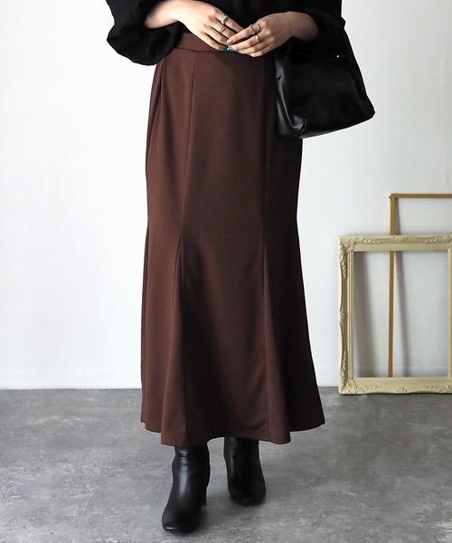 Riberry（リベリー）の「マーメイドロングスカート（スカート・レディース・ブラック/ダークブラウン/グリーン/ダークベージュ・FREE）」の8枚目の写真