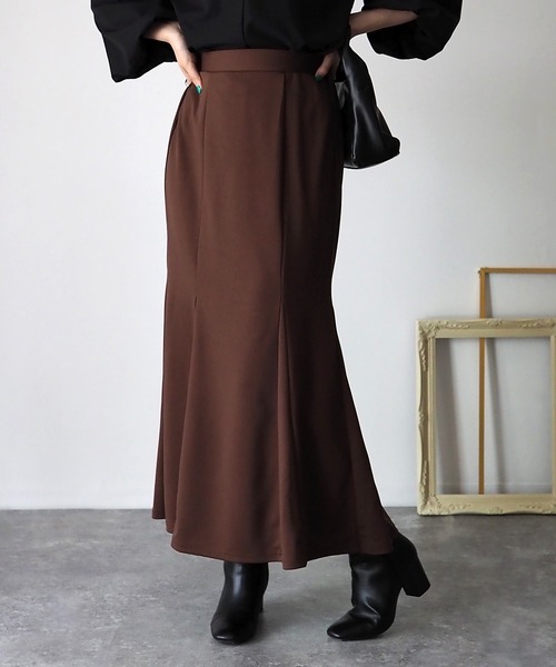 Riberry（リベリー）の「マーメイドロングスカート（スカート・レディース・ブラック/ダークブラウン/グリーン/ダークベージュ・FREE）」の6枚目の写真