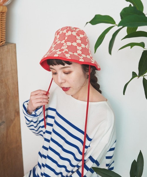 Dot＆Stripes CHILD WOMAN（ドットアンドストライプス　チャイルドウーマン）の「花柄キルトブリスターJAQ ハット（キャスケット・レディース・レッド/ブラック・FREE）」の5枚目の写真