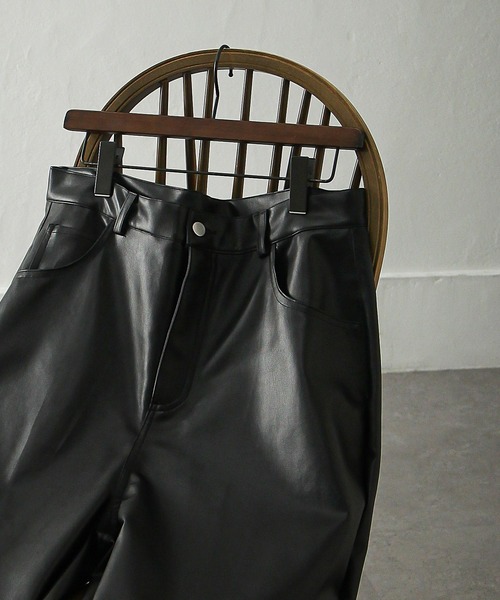 NILWAY（ニルウェイ）の「プライムPUレザーワイドストレートパンツ（その他パンツ・メンズ・ブラック/カーキ/チャコール・SMALL/MEDIUM/LARGE）」の6枚目の写真