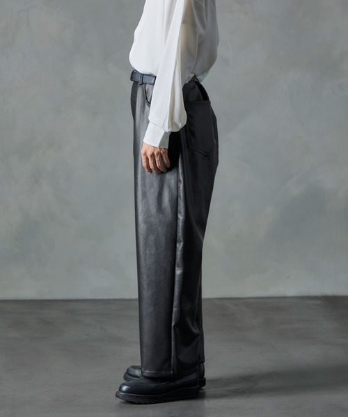NILWAY（ニルウェイ）の「プライムPUレザーワイドストレートパンツ（その他パンツ・メンズ・ブラック/カーキ/チャコール・SMALL/MEDIUM/LARGE）」の11枚目の写真