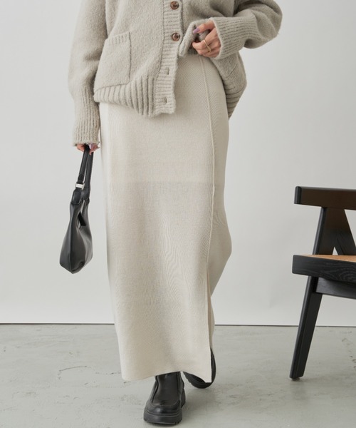CLEARIMPRESSION （クリアインプレッション）の「フロントスリットニットナロースカート（スカート・レディース・アイボリー/グリーン/ブラック・FREE）」の5枚目の写真