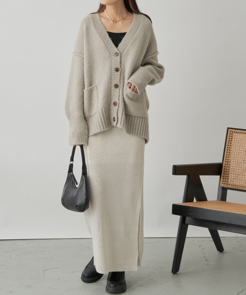 CLEARIMPRESSION （クリアインプレッション）の「フロントスリットニットナロースカート（スカート・レディース・アイボリー/グリーン/ブラック・FREE）」の10枚目の写真