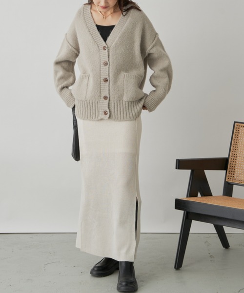 CLEARIMPRESSION （クリアインプレッション）の「フロントスリットニットナロースカート（スカート・レディース・アイボリー/グリーン/ブラック・FREE）」の12枚目の写真