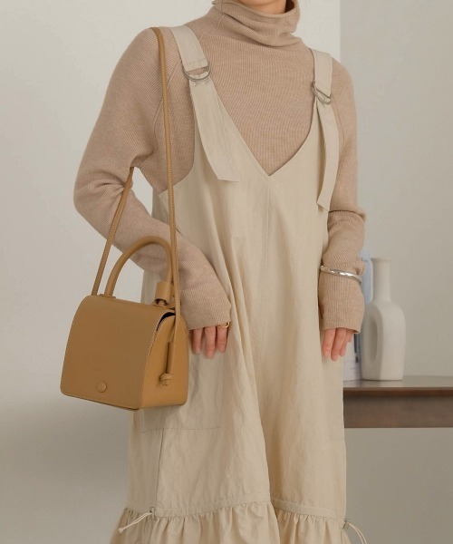 Bab（バブ）の「ワークギャザージャンパースカート（ジャンパースカート・レディース・モカ/ブラック/アイボリー・M）」の4枚目の写真