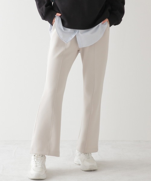 Honeys（ハニーズ）の「フレアパンツ（股下６４ｃｍ）（その他パンツ・レディース・ブラック/アイボリー/グレイッシュベージュ/グリーン・SS/S/M/L/LL）」の3枚目の写真