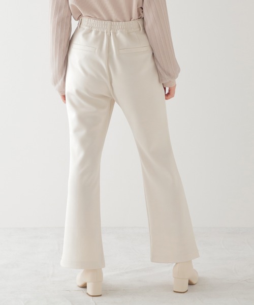 Honeys（ハニーズ）の「フレアパンツ（股下６４ｃｍ）（その他パンツ・レディース・ブラック/アイボリー/グレイッシュベージュ/グリーン・SS/S/M/L/LL）」の7枚目の写真