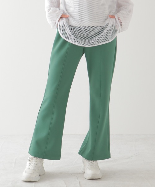 Honeys（ハニーズ）の「フレアパンツ（股下６４ｃｍ）（その他パンツ・レディース・ブラック/アイボリー/グレイッシュベージュ/グリーン・SS/S/M/L/LL）」の15枚目の写真