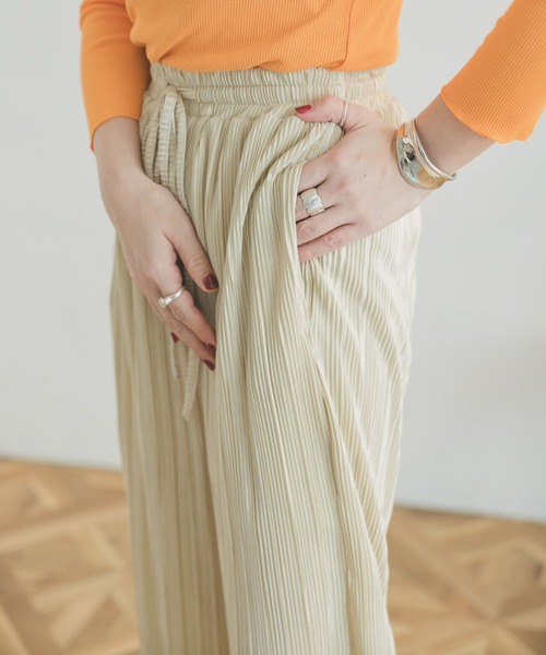 ITEMS URBANRESEARCH(アイテムズ アーバンリサーチ)の「セルフカットイージーパンツ(その他パンツ・レディース・ブラック/ライトベージュ/ブラウン・FREE)」の19枚目の写真