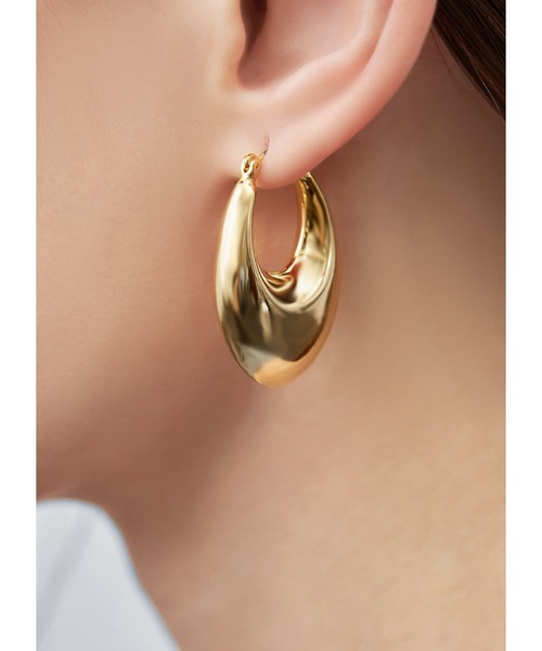 STYLE DELI（スタイルデリ）の「ボトムボリュームフープピアス（ピアス（両耳用）・レディース・ゴールド/シルバー・FREE）」の4枚目の写真