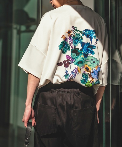NULL（ヌル）の「【NULL】フラワー バックプリント ポンチ 半袖Tシャツ（Tシャツ/カットソー・メンズ・ホワイト/ブラック・MEDIUM/LARGE）」の13枚目の写真