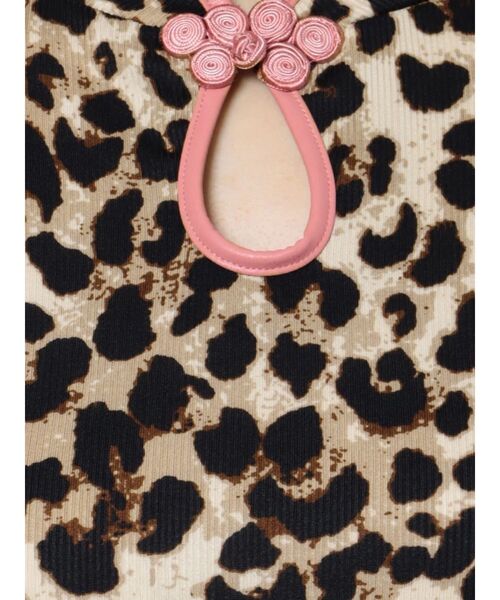 jouetie(ジュエティ)の「パイピングパワショルチャイナトップス(Tシャツ/カットソー・レディース・ブラック/ベージュ/オフホワイト/ブルー・MEDIUM)」の8枚目の写真