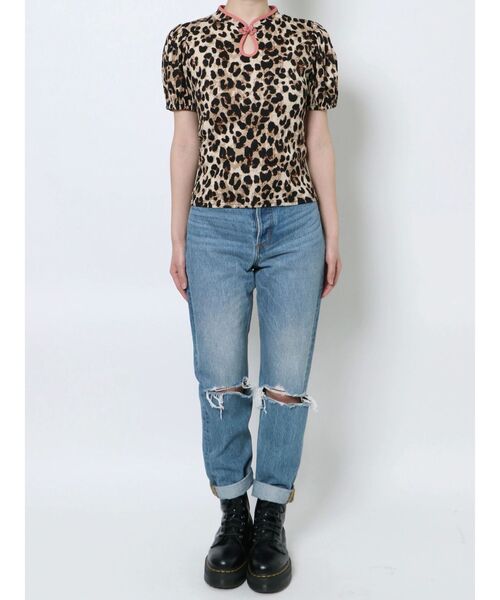 jouetie(ジュエティ)の「パイピングパワショルチャイナトップス(Tシャツ/カットソー・レディース・ブラック/ベージュ/オフホワイト/ブルー・MEDIUM)」の21枚目の写真