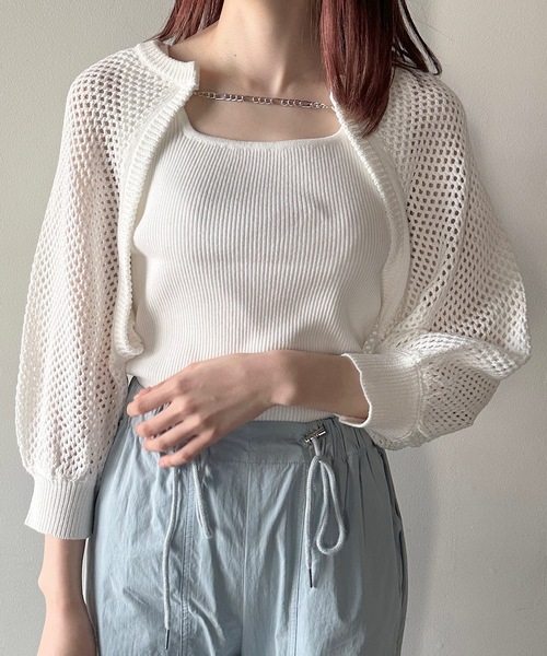 one way(ワンウェイ)の「チェーン付メッシュボレロ半袖ニット(カーディガン/ボレロ・レディース・アイボリー/ピンク/ホワイト/グリーン・FREE)」の2枚目の写真