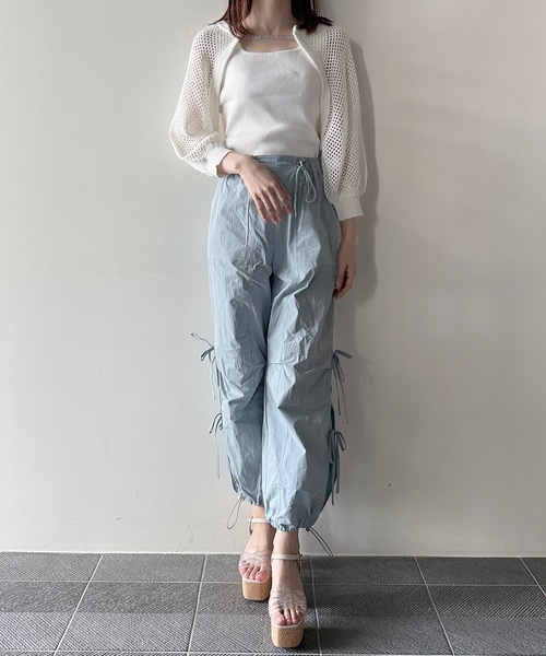 one way(ワンウェイ)の「チェーン付メッシュボレロ半袖ニット(カーディガン/ボレロ・レディース・アイボリー/ピンク/ホワイト/グリーン・FREE)」の9枚目の写真