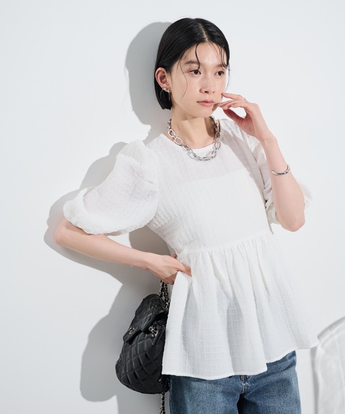 Shelly island(シェリーアイランド)の「ふくれペプラムブラウス(Tシャツ/カットソー・レディース・ブルー/ブラック/ホワイト・FREE)」の1枚目の写真