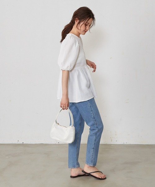 Shelly island(シェリーアイランド)の「ふくれペプラムブラウス(Tシャツ/カットソー・レディース・ブルー/ブラック/ホワイト・FREE)」の11枚目の写真