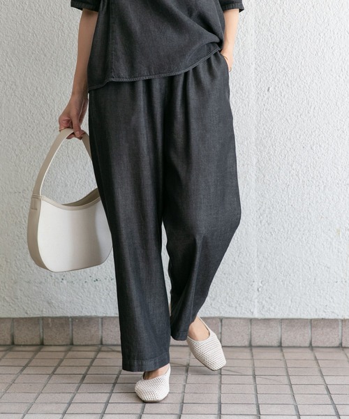 URBAN RESEARCH DOORS(アーバンリサーチドアーズ)の「リヨセルデニムイージーパンツ(その他パンツ・レディース・ブラック/インディゴブルー・SMALL/MEDIUM)」の6枚目の写真