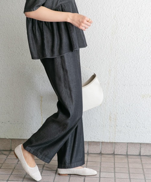 URBAN RESEARCH DOORS(アーバンリサーチドアーズ)の「リヨセルデニムイージーパンツ(その他パンツ・レディース・ブラック/インディゴブルー・SMALL/MEDIUM)」の8枚目の写真